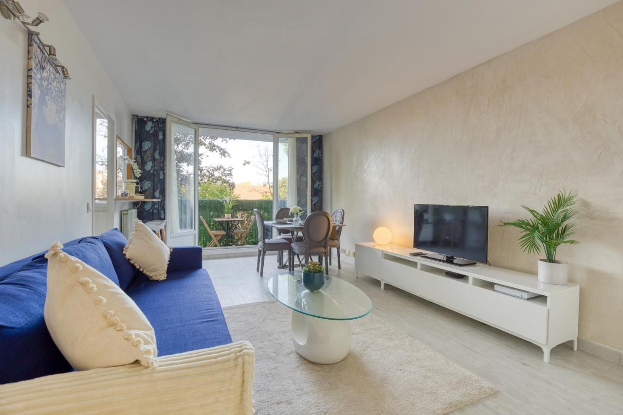 ロンジュモーEscale De L'Yvette - 50M2 Cosy, Balcony & Parkingアパートメント エクステリア 写真