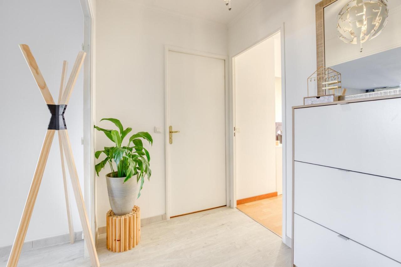 ロンジュモーEscale De L'Yvette - 50M2 Cosy, Balcony & Parkingアパートメント エクステリア 写真